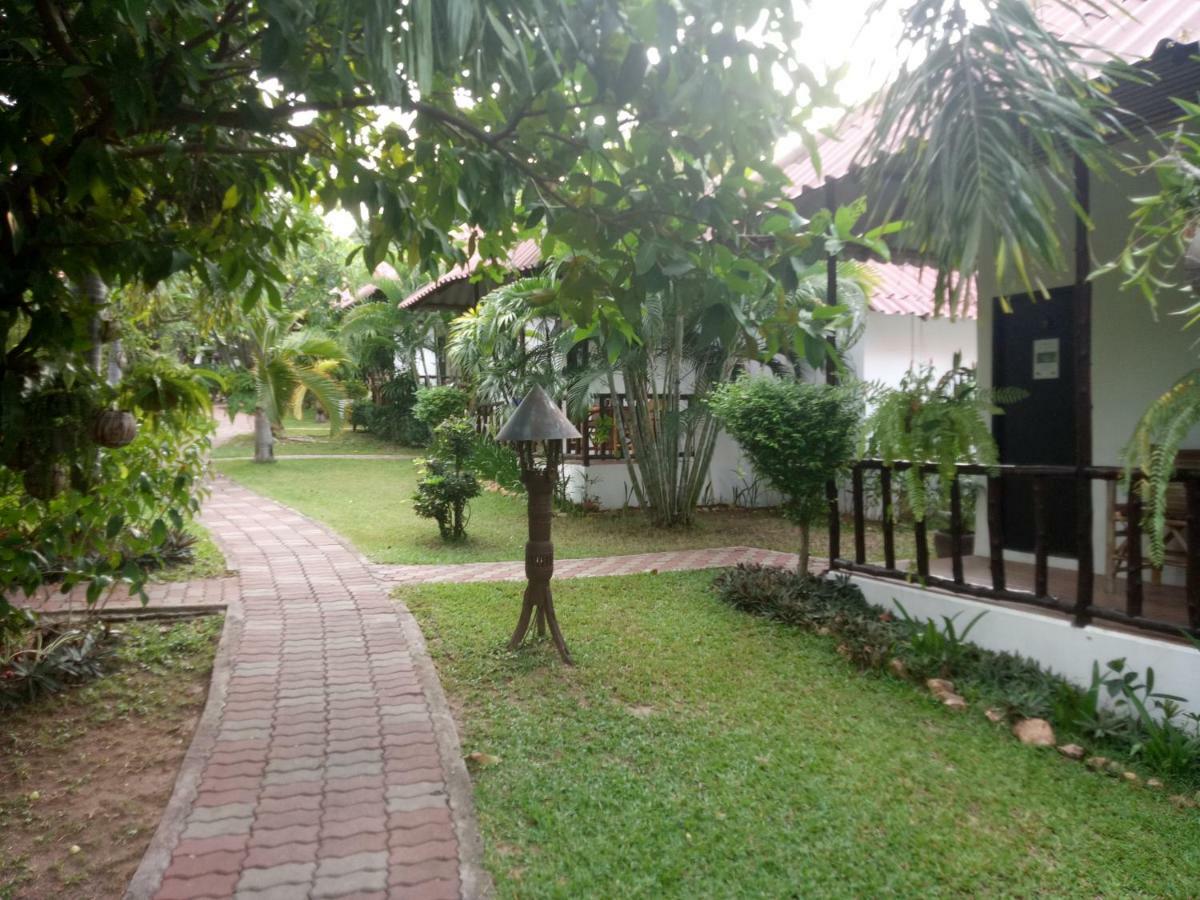 Bee Nat Garden Resort Bang Rak Beach  Esterno foto